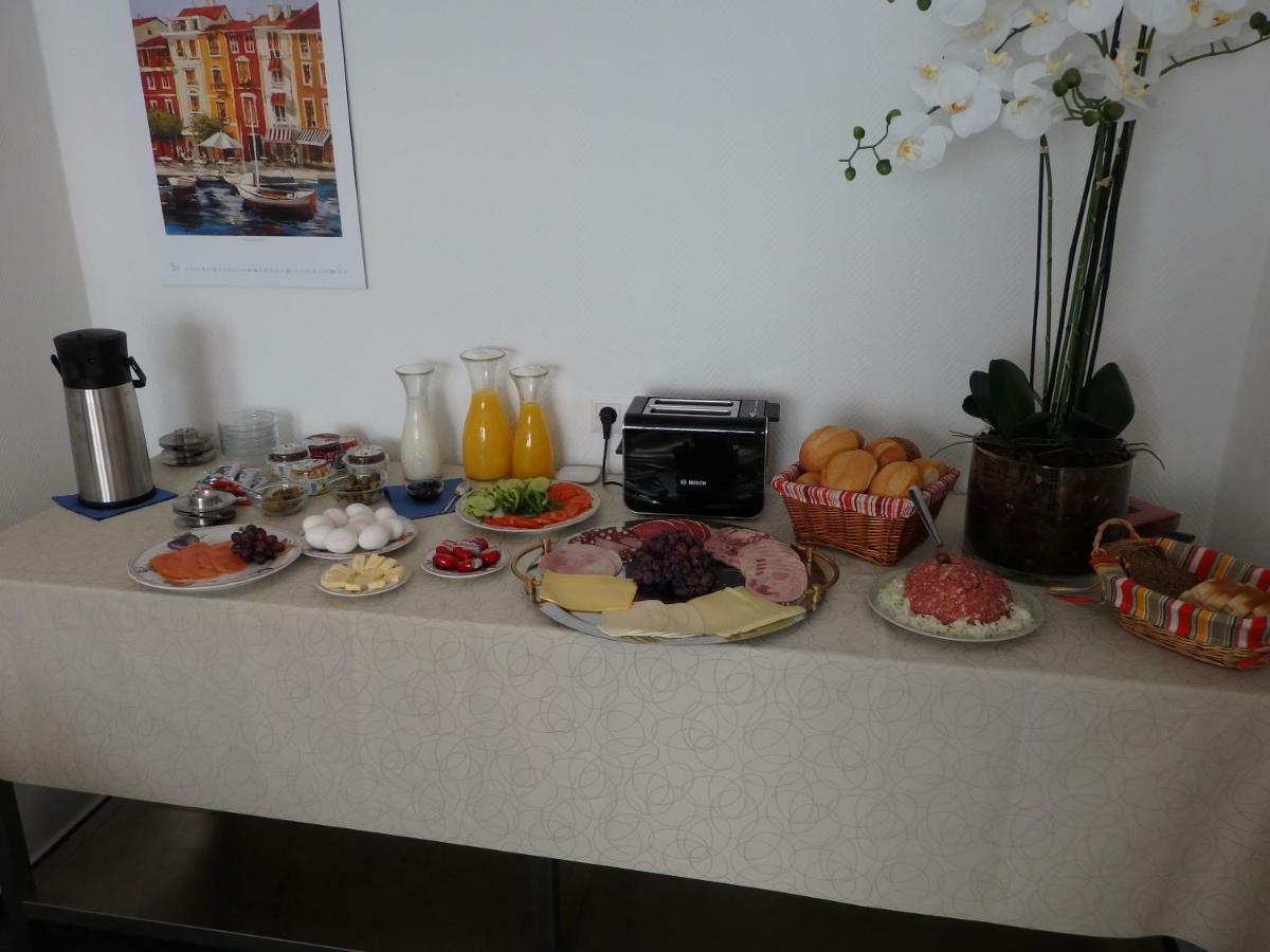 Hotel Zur Saale Weißenfels Esterno foto