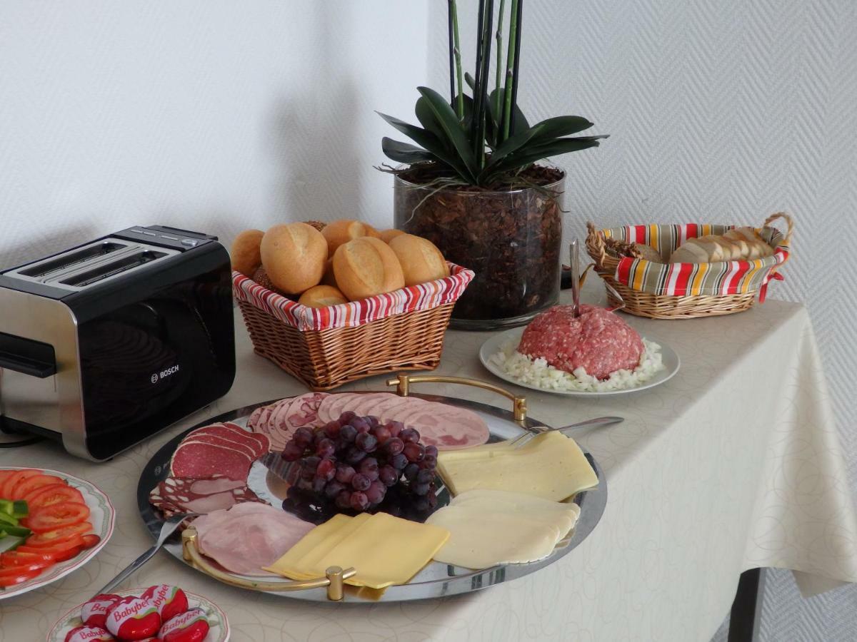 Hotel Zur Saale Weißenfels Esterno foto