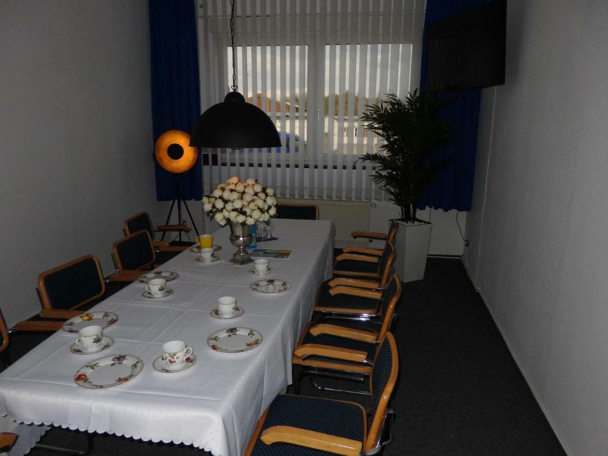 Hotel Zur Saale Weißenfels Esterno foto