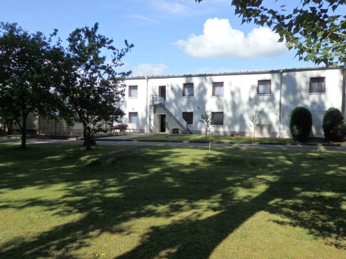 Hotel Zur Saale Weißenfels Esterno foto