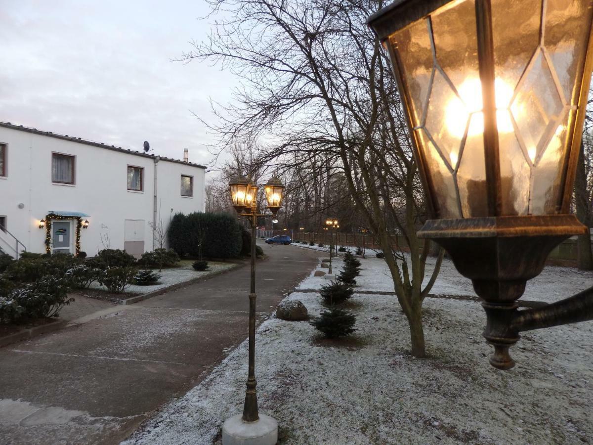 Hotel Zur Saale Weißenfels Esterno foto
