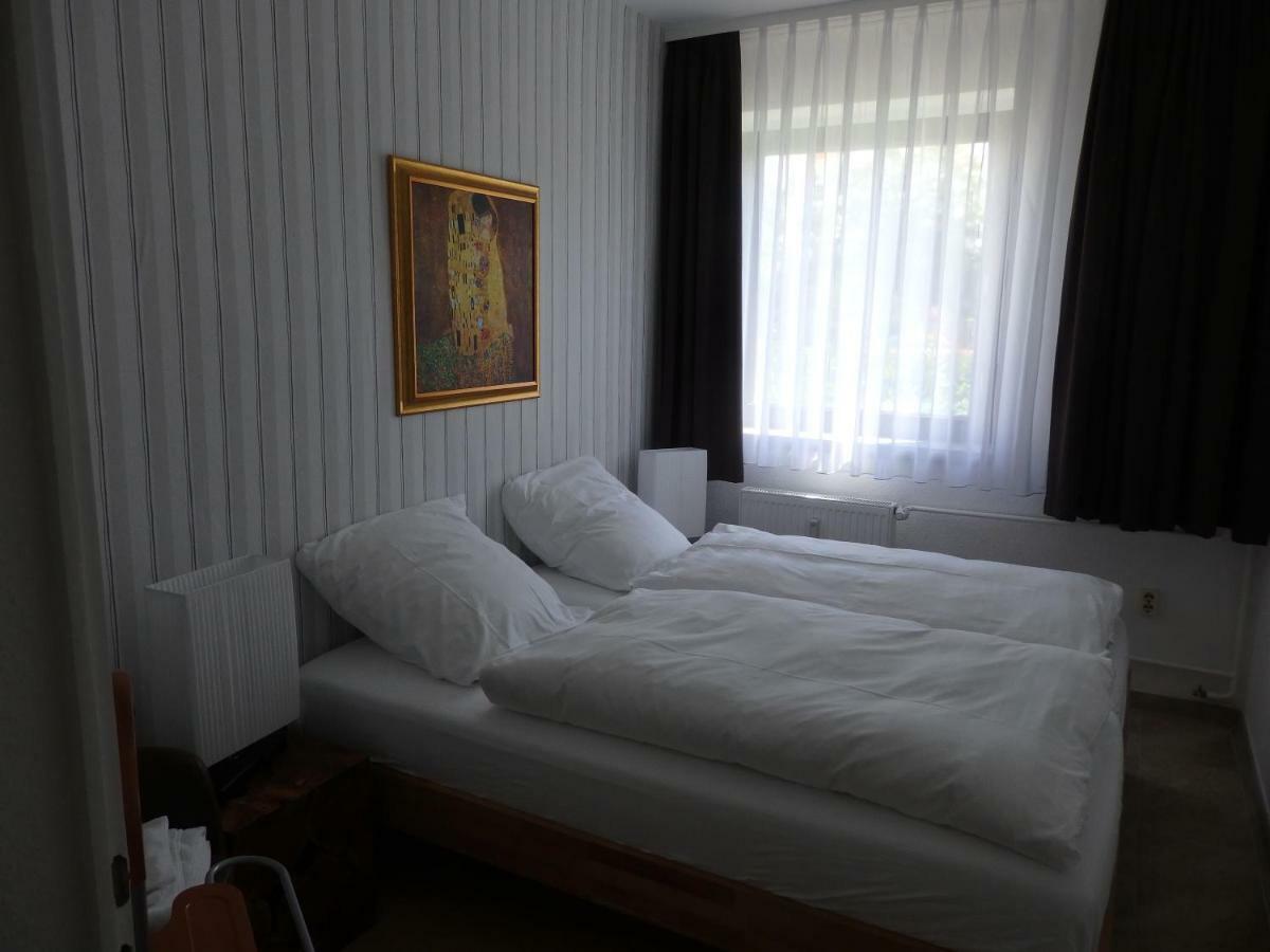 Hotel Zur Saale Weißenfels Esterno foto